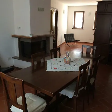 Casa Vacanze Piantamori 아파트호텔 세레토디스폴레토